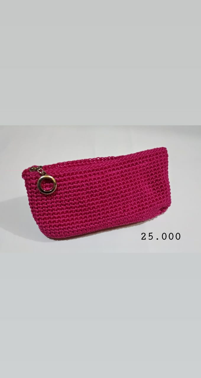 DOMPET RAJUT MERAH MUDA